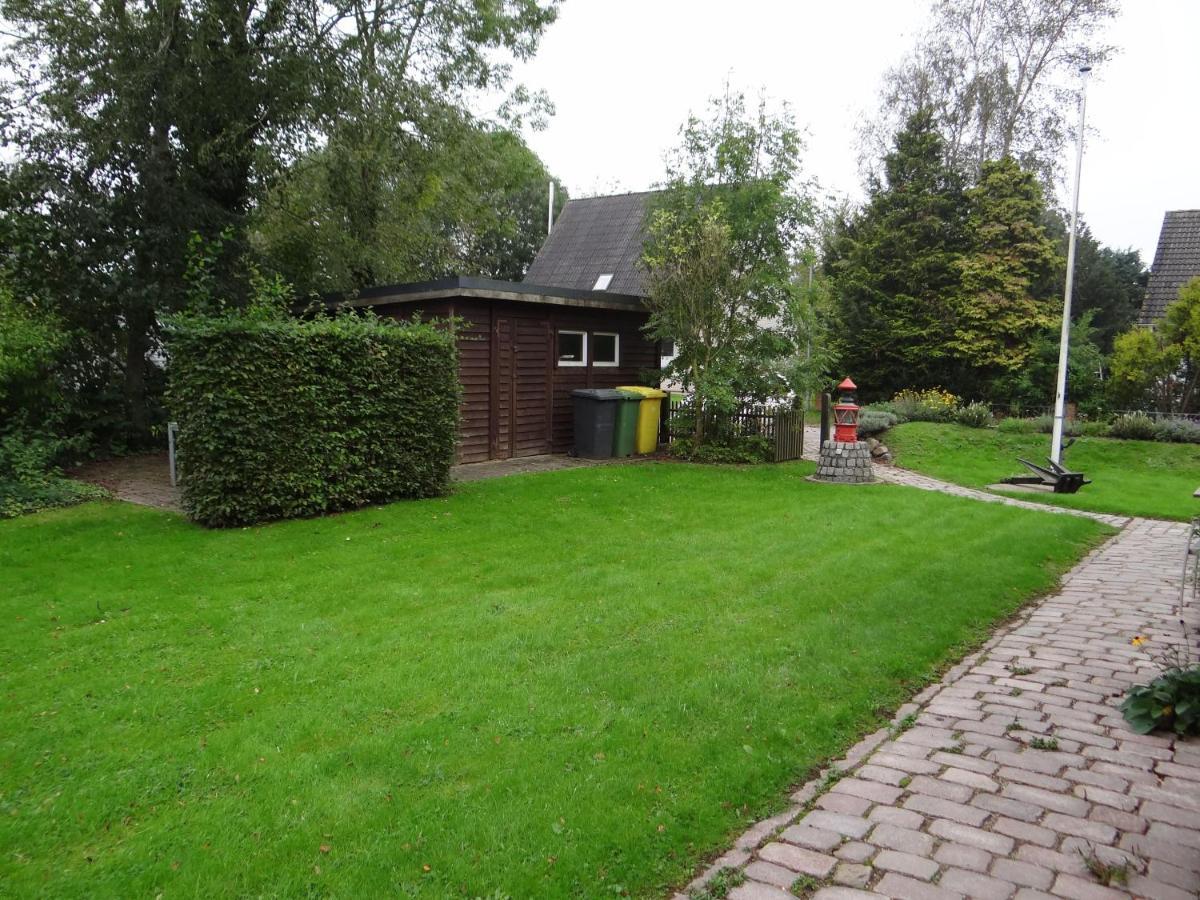 Ferienwohnung-Dg-Im-Reetdachhaus-Im-Ort-Welt Luaran gambar